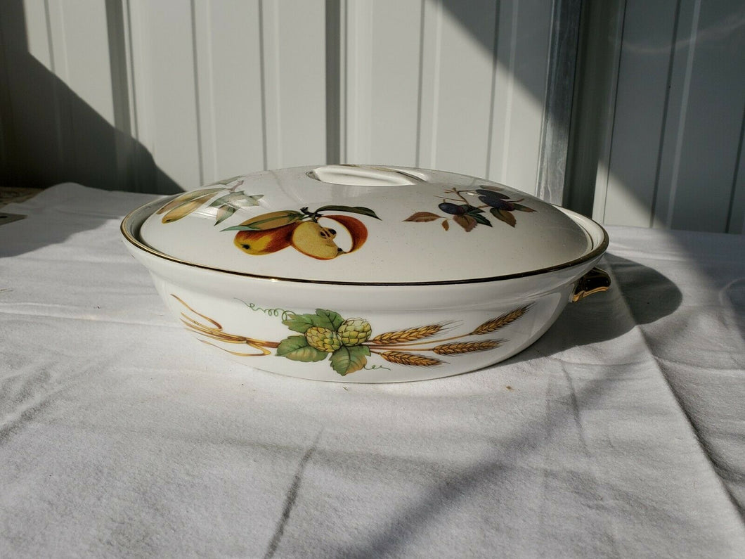 Vintage Royal Worcester Veggie Design Fireproof Covered Vegetable Bowl/Casserole