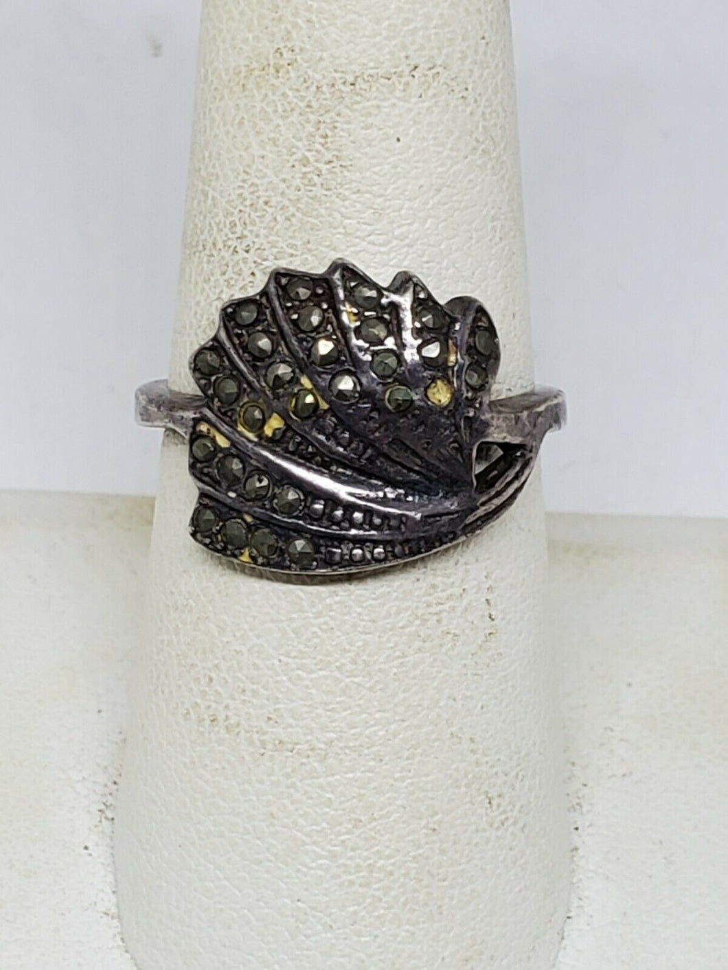 Vintage Sterling Silver Marcasite Fanned Design Ring Size 7 1/2