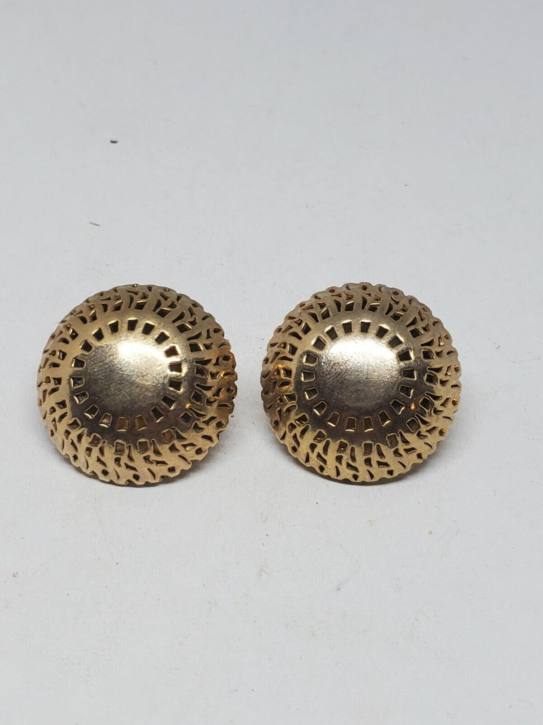 Vintage Gold Tone Pierced Open Scrollwork Domed Clip-on Earrings