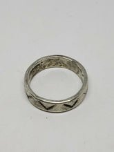 Vintage Navajo Sterling Silver Tee Pee Band Ring Size 6