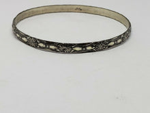 Vintage Sterling Silver Beau Sterling Signed Patterned Flower Bangle Bracelet