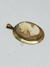 Antique 14k Yellow Gold Carved Shell Cameo Right Facing Woman Pendant