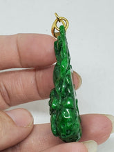 Vintage 18k Yellow Gold AU 750 Carved Dark Green Jade Foo Dog Amulet Pendant