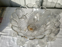 Vintage Fostoria Heavy Pressed Glass Punch Bowl With 9 Glasses