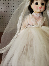 Vintage Madame Alexander Doll Elise Bride #90 No Box Good Condition