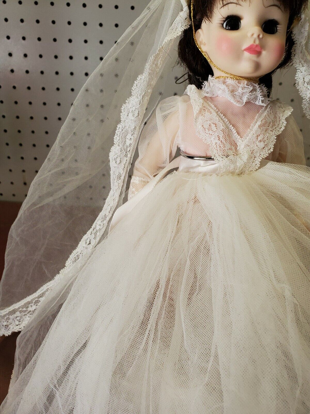 Vintage Madame Alexander Doll Elise Bride #90 No Box Good