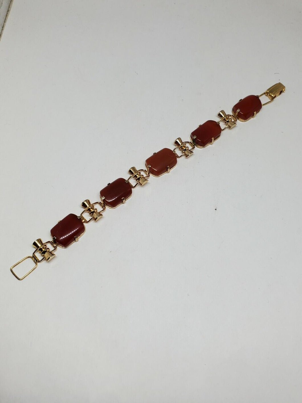 Vintage Gold Tone Rectangular Carnelian Bracelet Wire Frame 6 15/16