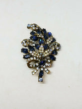 Vintage Hollycraft COPR 1952 Sapphire And Light Sapphire Floral Bouquet Brooch
