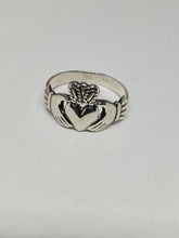 Vintage Ireland Sterling Silver Claddagh Ring Two Hands Holding Heart Size 12