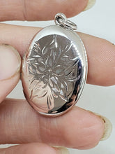 Vintage W.E. Hayward Sterling Silver Etched Flower Design Locket