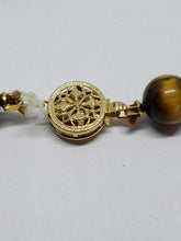 Vintage 14k Yellow Gold Tiger's Eye Handknotted Necklace Filigree Clasp 24"