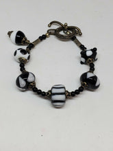 Vintage Sterling Silver Black And White Lampwork Glass Bead Bracelet