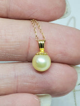 Vintage 14k Yellow Gold Cultured Freshwater Pearl Pendant Necklace