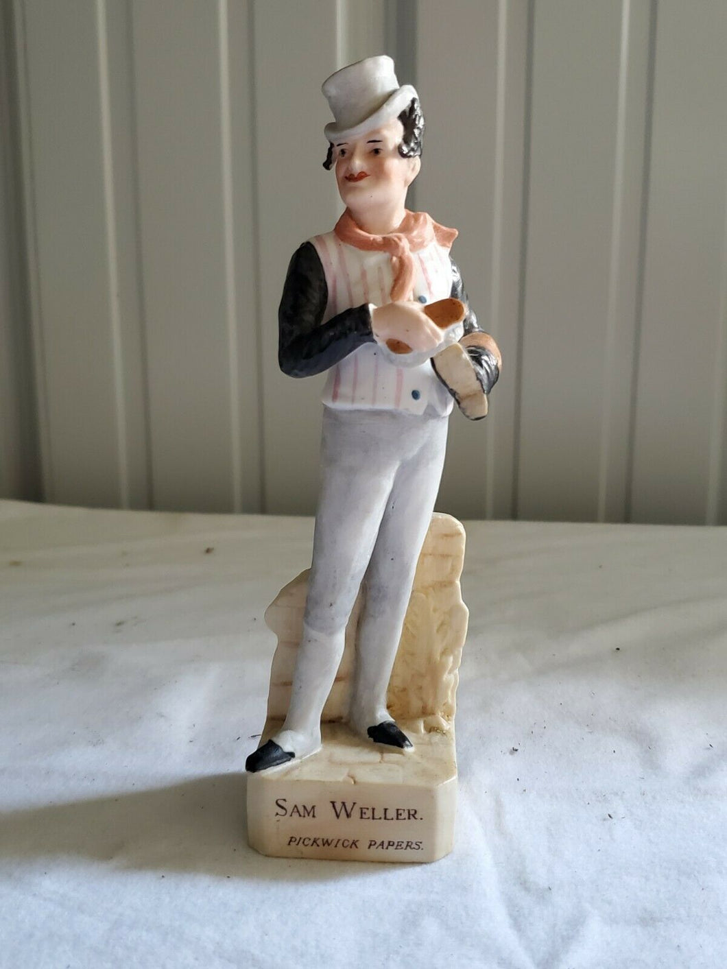 Gebruder Heubach? Pickwick Papers Sam Weller Charles Dickens Porcelain Figurine