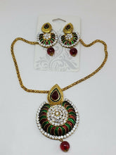 Gold Tone Pakistani Bollywood Style Enamel Rhinestone Earrings And Necklace Set