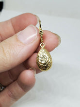 14k Yellow Gold Diamond Cut Teardrop Single Dangle Earring