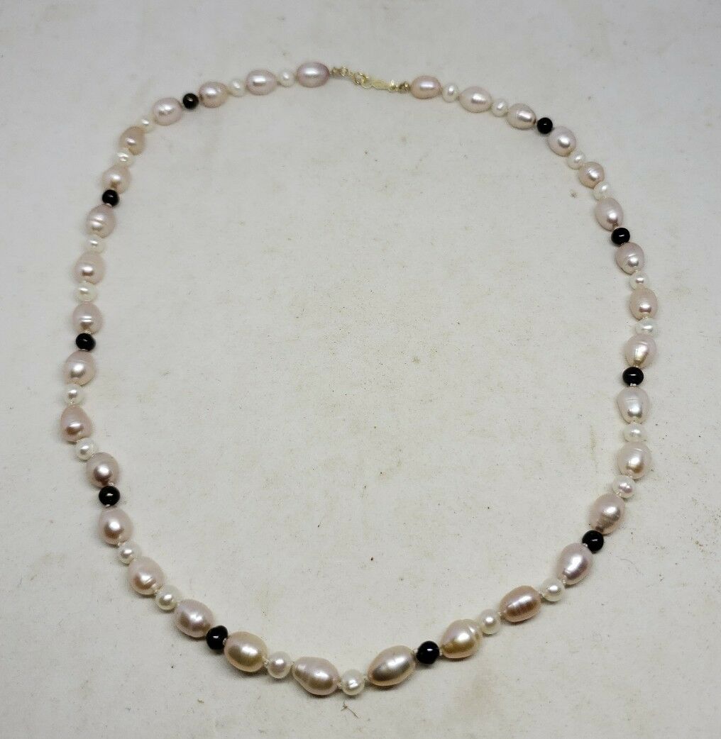 14k Yellow Gold Handmade Cultured Freshwater Pearl Strand Necklace 17