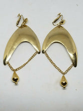 Vintage Signed Vendome Gold Tone Triangle Chain Clip On Earrings