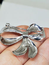 Vintage 925 Sterling Silver Beau Silver Ribbon Brooch/Pin. 3.4g