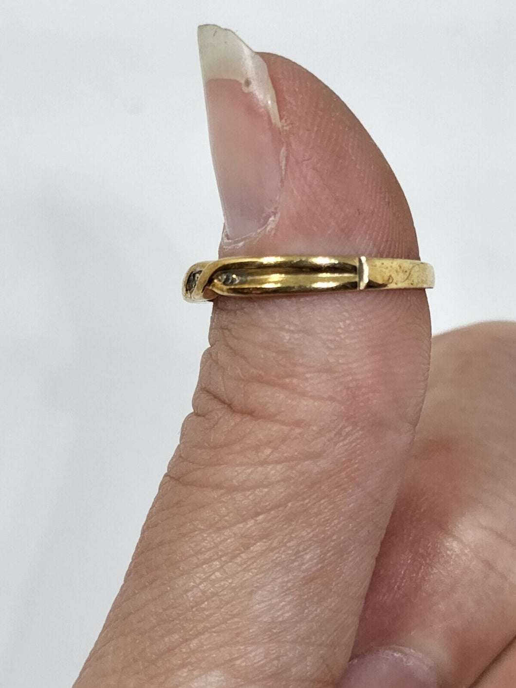 Gold & Platinum Ring Scratches: What Do I Do?