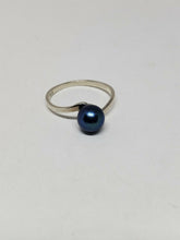 Sterling Silver Blue Cultured Freshwater Pearl Bypass Ring Size 5